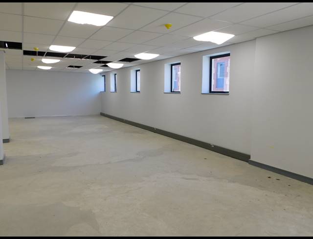 329M² OFFICE TO LET IN WAVERLEY